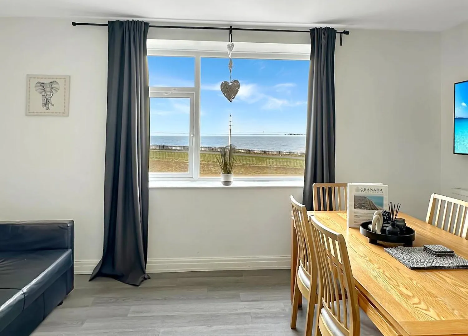 Granada Apartments Queen'S Promenade Blackpool