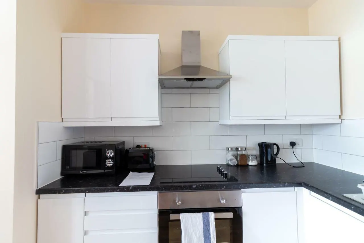 Granada Apartments Queen'S Promenade Blackpool United Kingdom