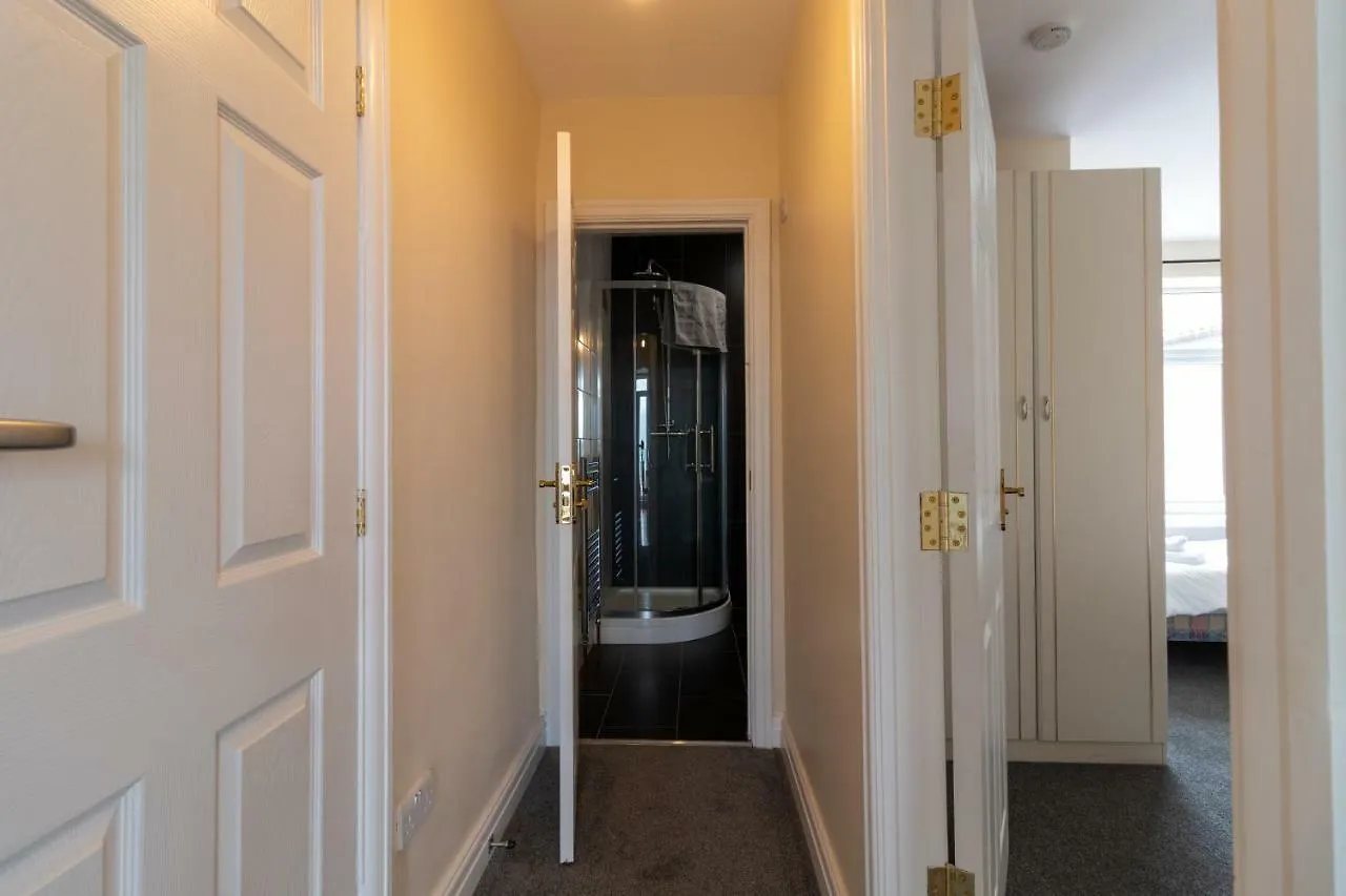 Granada Apartments Queen'S Promenade Blackpool United Kingdom