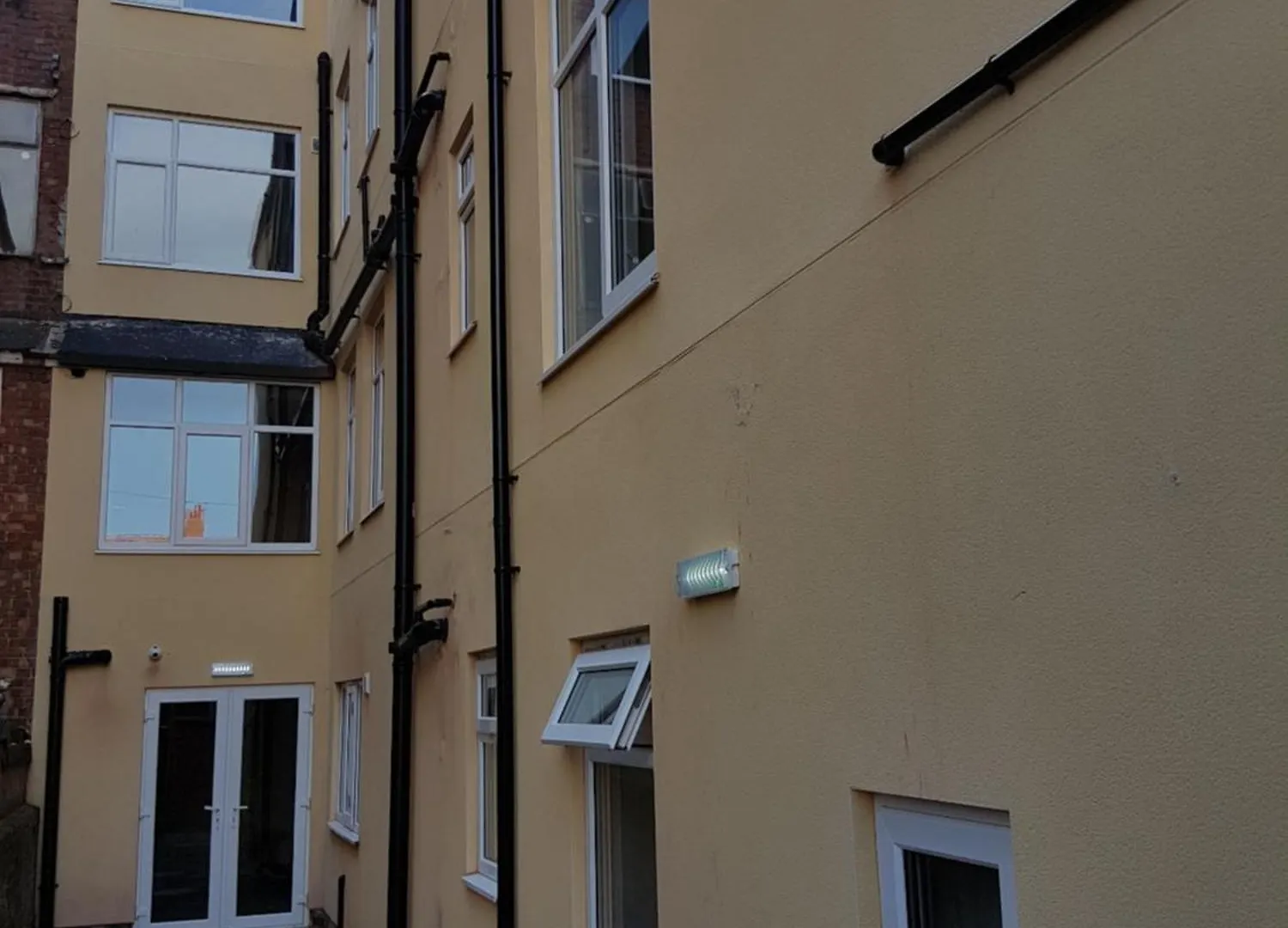 Granada Apartments Queen'S Promenade Blackpool