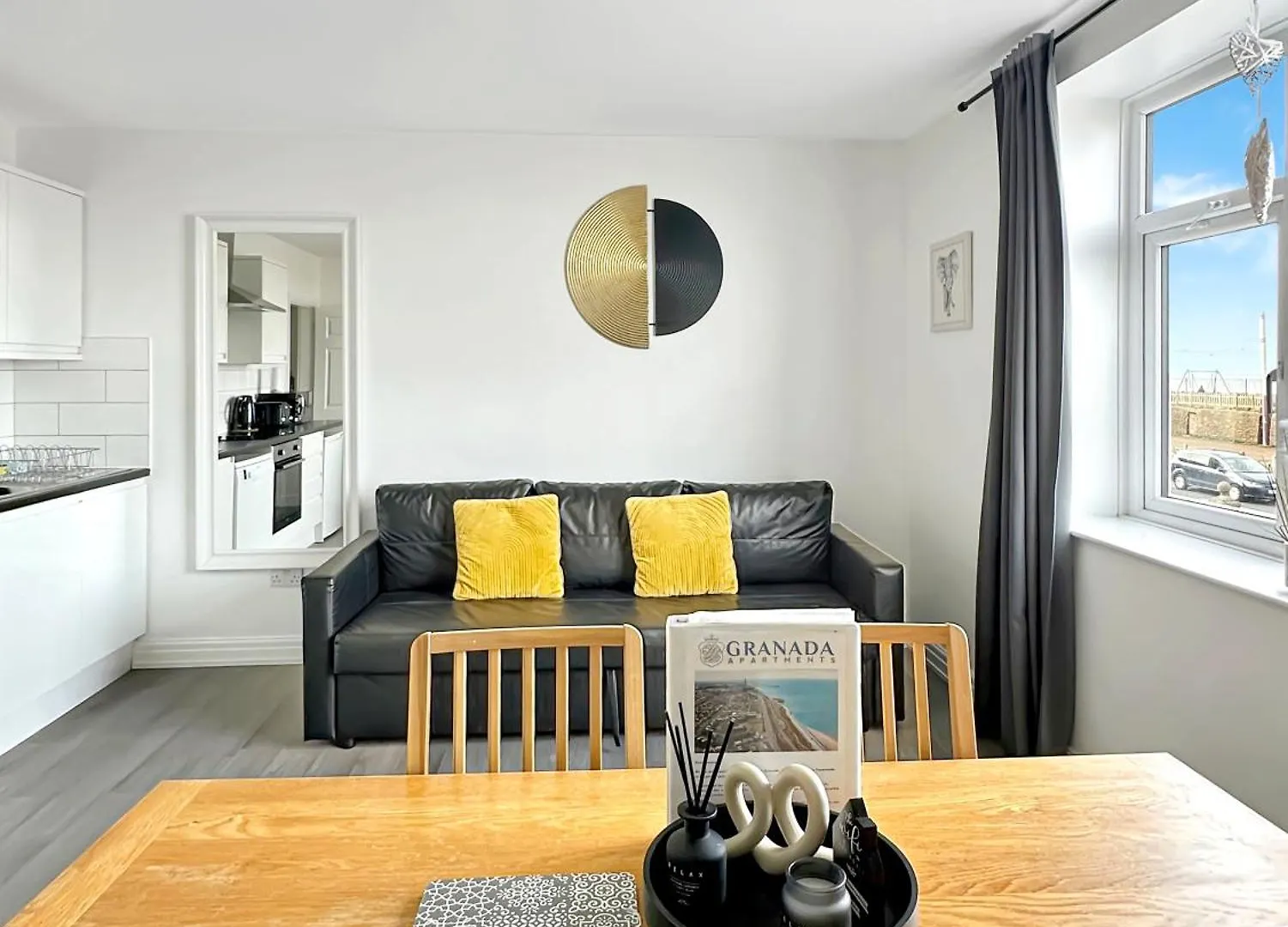 Granada Apartments Queen'S Promenade Blackpool