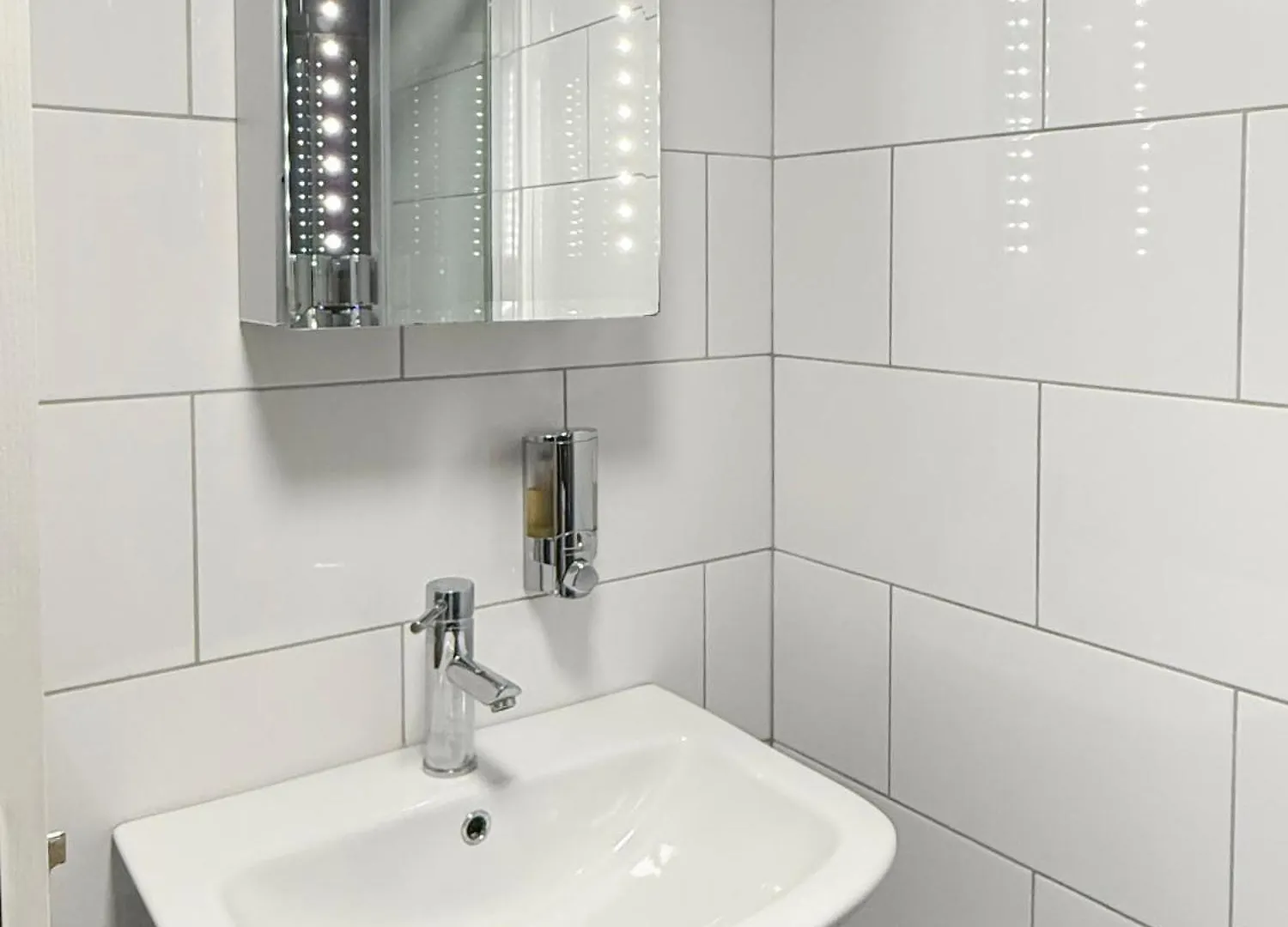 Granada Apartments Queen'S Promenade Blackpool