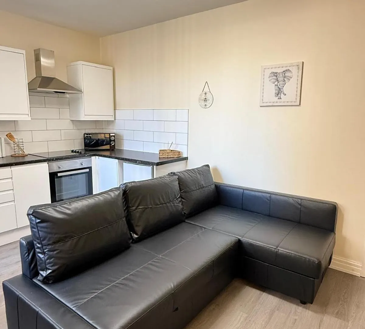 Granada Apartments Queen'S Promenade Blackpool United Kingdom