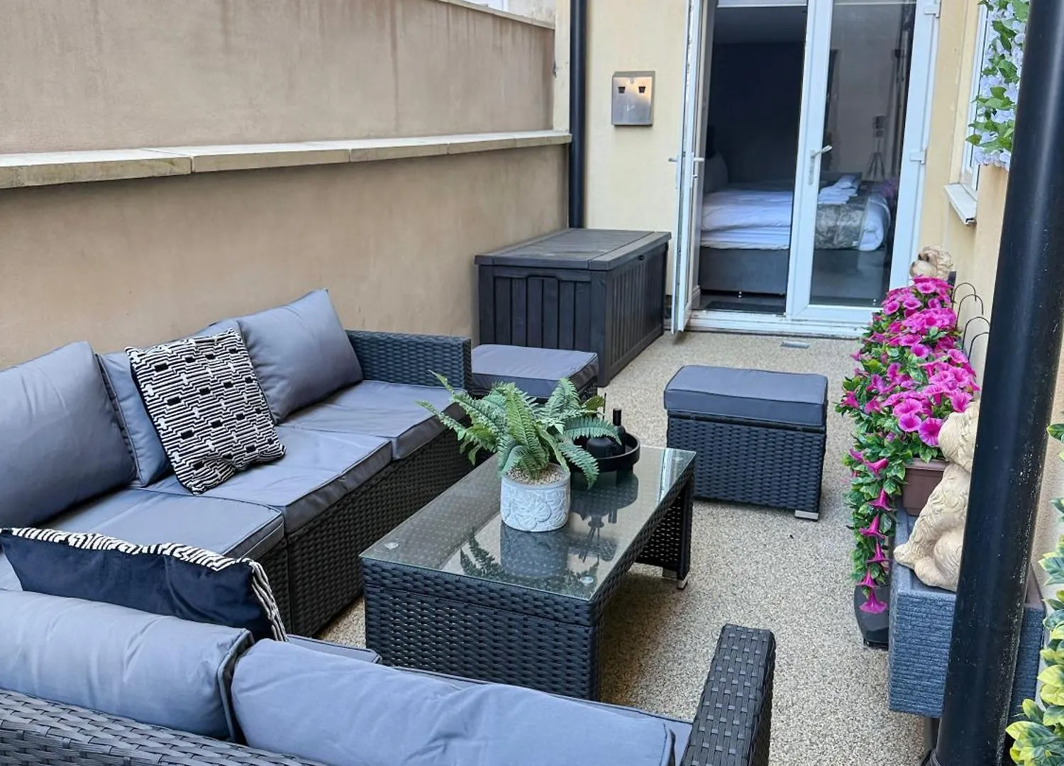 Granada Apartments Queen'S Promenade 黑潭 英国